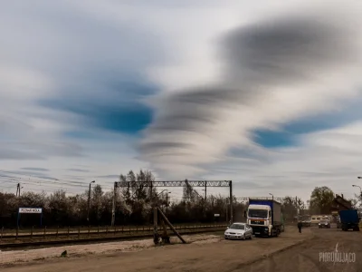 Piorunujaco - Chmura soczewkowata (Altocumulus lenticularis) 14 kwietnia 2015 w Pozna...