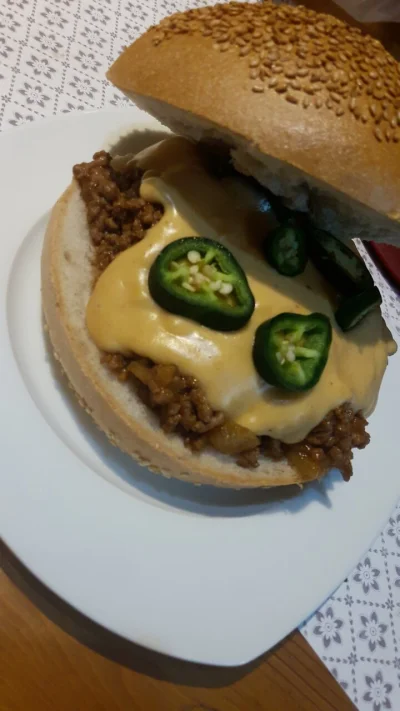 lizakoo - #gotujzwykopem 
Dobry sloppy joe chilli cheese, ale nie potrafię znaleźć s...