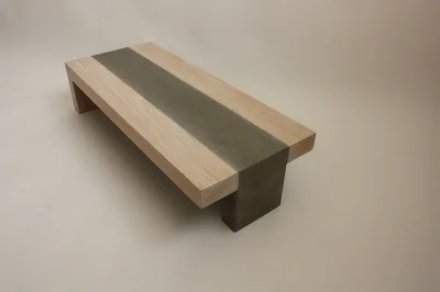 zajconek - Taki stół zrobiłem.
Lubicie połączenie drewna i betonu?

#DIY #drewno #...