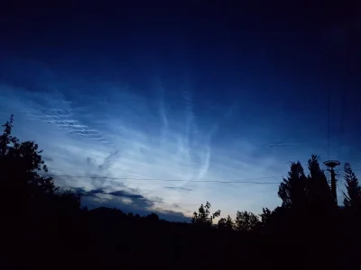 mactrix - Przed chwilą oglądałem pierwsze w tym roku i najładniejsze obłoki srebrzyst...