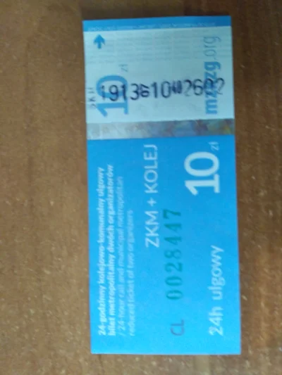 Kakaladze - @AdiBdg: Tak wyglądają te bilety, na ulgowych jeździłem jak miałem jeszcz...