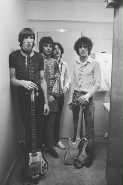 wujeklistonosza - Pink Floyd z początku kariery, ci to mieli styl, szczególnie Syd Ba...