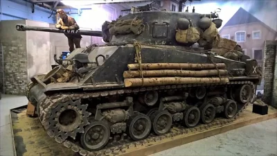 stahs - Diabeł tkwi w szczegółach: w filmie Sherman "Fury" to późna wersja czołgu M4A...