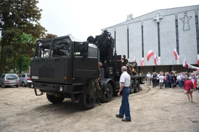 xer78 - A ten pan w mundurze to kupił go w pierwszym lepszym sklepie z mundurami?
W ...