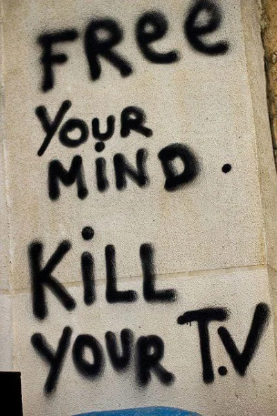 ciezka_rozkmina - free your mind - kill your tv
#revoltagainsthemodernworld #ciezkar...