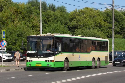 W.....c - Na tym zdjęciu, z sierpnia 2017, widać widać moskiewski autobus Wołżanin 62...