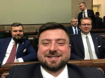 NijuGMD - Najbardziej memiczna twarz w Konfederacji xD #tuduj #sejm
#konfederacja #p...