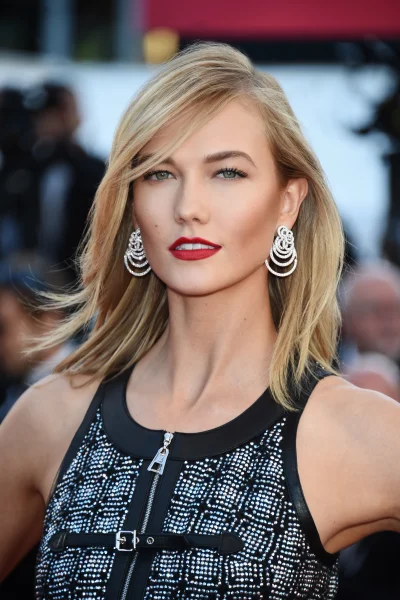 f.....s - #ladnapani #victoriassecret 
#karliekloss