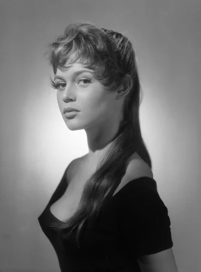 W.....a - Brigitte Bardot ʕ•ᴥ•ʔ

#ladnapani #francuzkiboners #brigittebardot