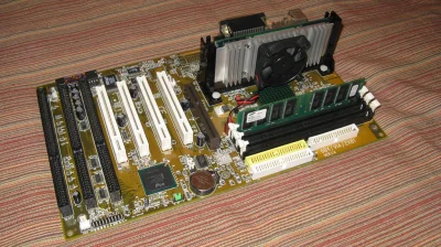 kicek3d - #pcmasterrace #komputery #retro 
Celeron 300A i płyta na Intelu BX ( ͡° ͜ʖ...