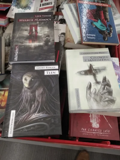 kazly - Gdyby ktoś szukał książek z serii "Uczta Wyobraźni", to w Media Markt na Okęc...