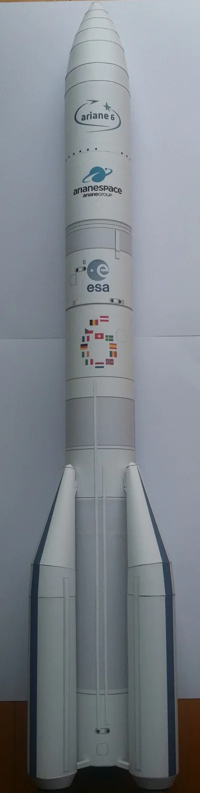 E160c - Ariane 6 zbudowana w celu powiększenia mojego ogródka rakietowego. Fajna i pr...