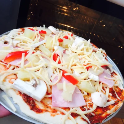 brunsik - Wchodź do pieca ty pyszna piz** #gotujzwykopem #pizza #obiad #jedzenie