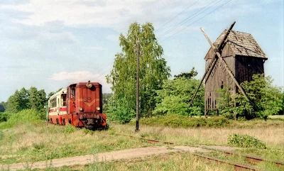 niemiec - Pociąg specjalny Kaliskiej Kolei Dojazdowej w Opatówku. 4 czerwca 2000.
Fo...