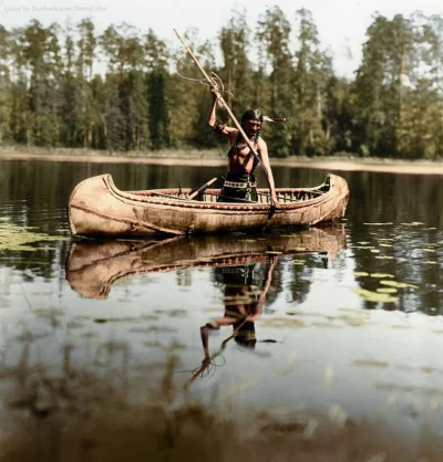 brusilow12 - Rdzenny mieszkaniec Ameryki podczas połowu ryb, 1908 r.

#fotohistoria...