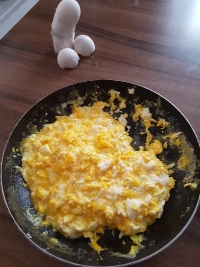 Sadar - Tak ma wyglądać dobrze zrobiona jajecznica, a nie jakies suche wiory co niekt...