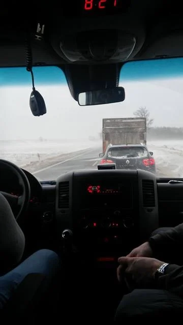 j.....k - O kurde, ten bus był dwa samochody przed nami. Pojechaliśmy na wyjazd do Pu...