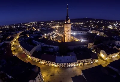 Tonyk - Chwalimy się Mirki mniejszą czy większą panoramą swoich miast nocą.
Może ja ...