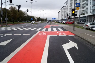 maffbuc - @elineusz: tak, na zrycie zębami asfaltu równiez z prawej strony. I większa...