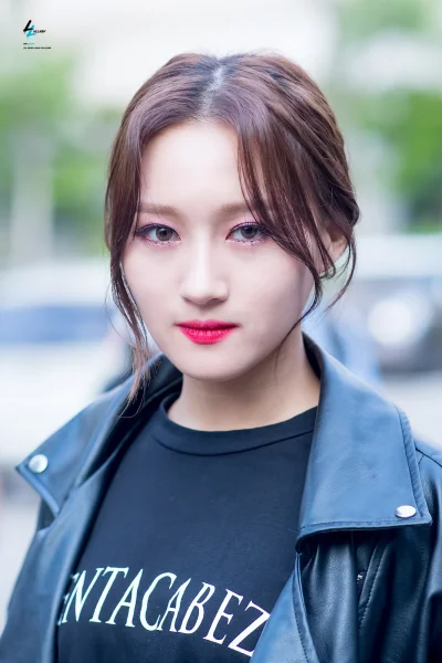 XKHYCCB2dX - #siyeon #dreamcatcher 
#koreanka