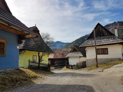 MrDeadhead - Tym razem na cel wycieczki obrałem małą wieś na Słowacji. Nazywa się Vlk...