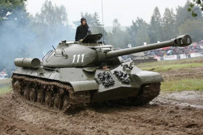 wodd - Czołg ciężki IS-3 powstał częściowo w oparciu o konstrukcję czołgu IS-2 lecz w...