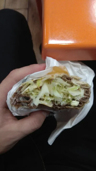 rsplayer - Kebab prawie bez mięsa za to z dużą ilością surówki. Takie rzeczy tylko w ...