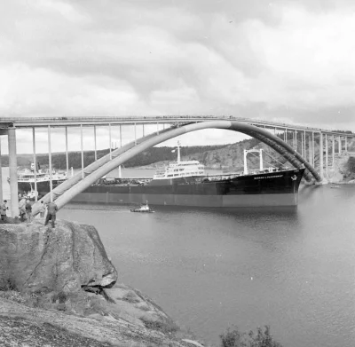 optimus_dime - A tu most w calosci.

Co do przyczyn to szwedzki artykuł podaje (tłu...
