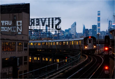 ff_91 - #nowyjork - pociąg metra linii 7 zbliża się do stacji Queensboro Plaza. #moje...