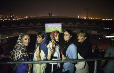 MalyBiolog - W czwartkowy wieczór tysiące irańskich kobiet po raz pierwszy zasiądą na...