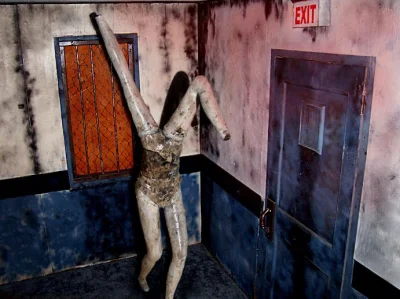 Glejt - @bsl: umyty przeciwnik z Silent Hill 2.