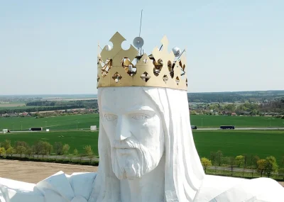 J.....z - Na głowie Jezusa w Świebodzinie anteny xD

#heheszki #polska