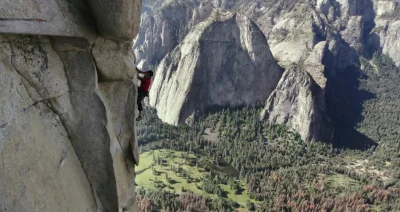 TomdeX - #freesolo - kurde co za film. Niezły z niego wariat. Ręce spocone jak nigdy....