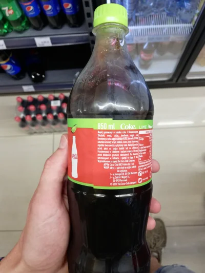 blaszczu - Uważajcie na pomniejszone butelki coca-coli które wyglądają jak te litrowe...