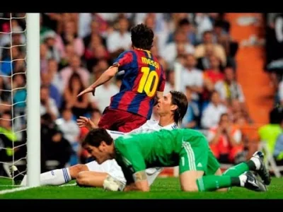 Cesc - #pilkanozna #leomessi #skills