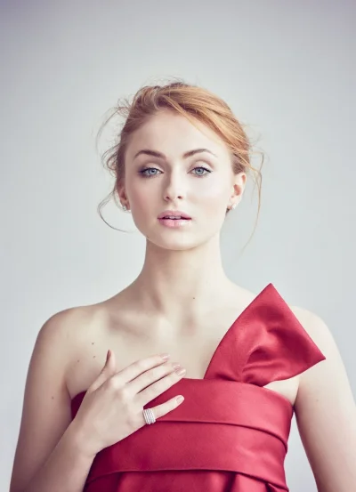 kwasnydeszcz - pospamuję sobie Sophie a co #sophieturner #ladnapani #ladnadziewczyna ...