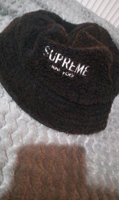 JWN424 - #supreme #ameryka #ubrania #streetwear wie ktoś może ile kosztuje taka czapk...