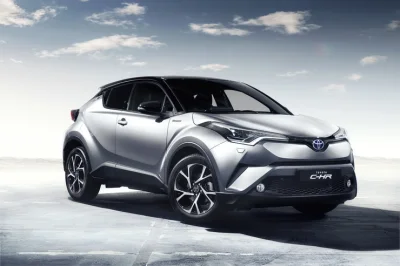 S.....6 - >Oferta Toyoty C-HR obejmuje cztery wersje wyposażenia: Active, Premium, Dy...