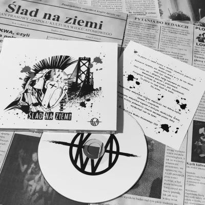 karmaisabitch - Nagraliśmy z kolegami krótką (jak na #punk przystało) płytę. 
Do spr...