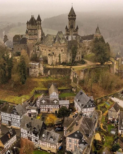 Artktur - Schloss Braunfels, Niemcy
fot. Pierre Brauer

Odkrywaj świat z wykopem -...