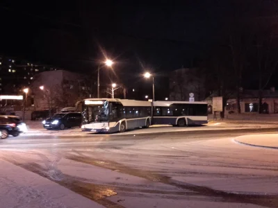 goferek - Przypominam, piłowanie solarisa na ręcznym to nie drift
#krakow