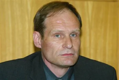 killem_all - Armin Meiwes (ur. 1 grudnia 1961r) – niemiecki informatyk, zwany Heskim ...
