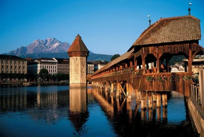 yayo - @Reepo: Ten most w szwajcarii ma 684 lata. Lezy w wilgotnych warunkach i chodz...