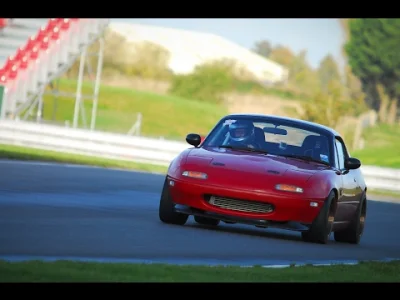 JanSkrzetuski - @jimmunio Twoja też tak śmiga? ( ͡° ͜ʖ ͡°)

#mx5 #miata #jdm #samoc...