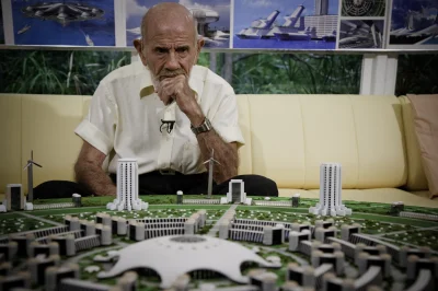 AntyBohater - Za parę dni 100 lat skończy Jacque Fresco. Architekt, futurolog, projek...