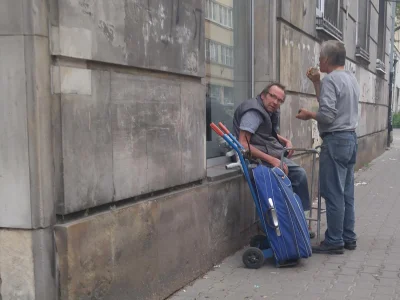 jozwa-maryn - Centrum Warszawy, dzień jak codzień 2016, 100 metrów od Ministerstwa Sp...