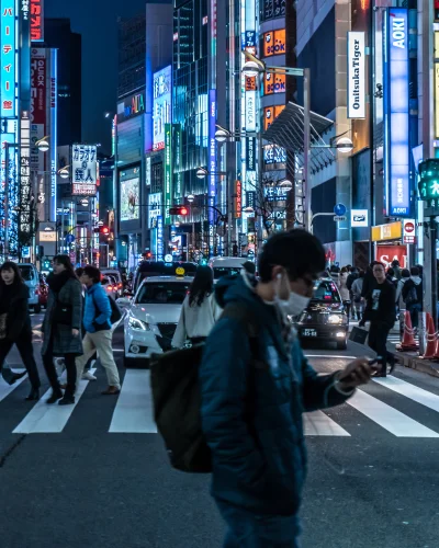 PRomanowski - Shinjuku nocą. Mogło być lepsze, ale obiektyw nie był wystarczajaco jas...