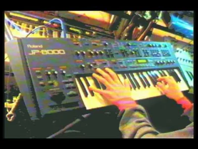 Baero - #syntezatory #syntezatorboners 
Moje małe marzenie Roland JP-8000 (｡◕‿‿◕｡)