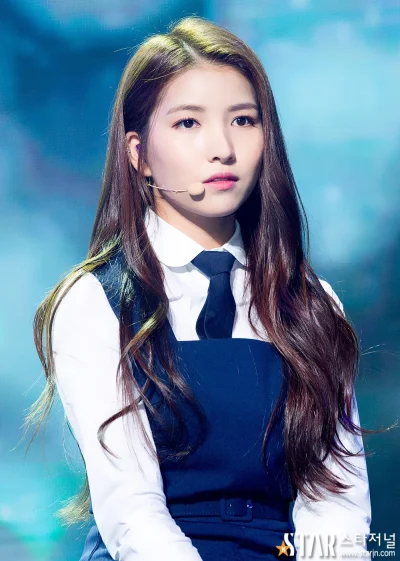 K.....o - #sowon #gfriend 
#koreanka