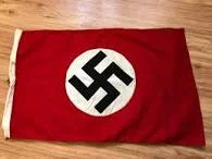 Lolsus - @KierownikW10: to nie jest flaga 3 rzeszy tylko cesarstwa niemieckiego z krz...